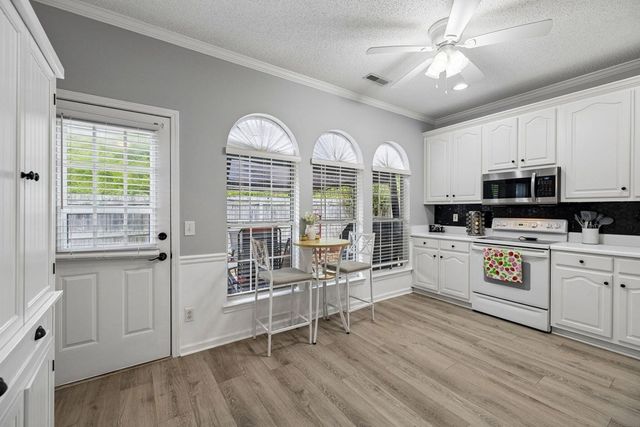 1700 West Oak Drive # 246, Dalton, GA 30721