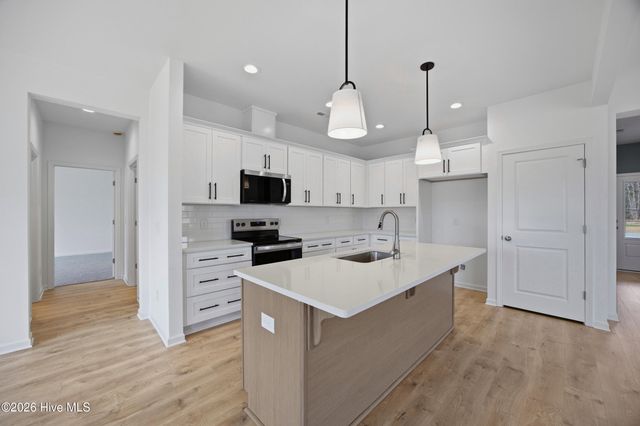 111 Eddie Drive, Burgaw, NC 28425