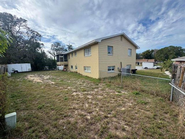 1737 PEACHWOOD LANE, Orlando, FL 32818