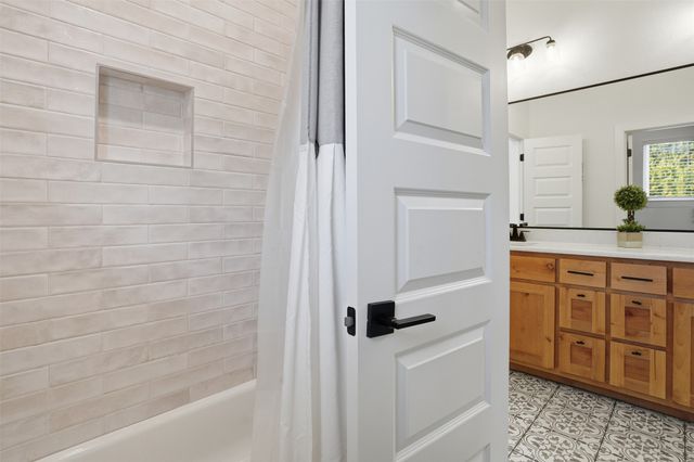 113 Revere Drive, Weatherford, TX 76088