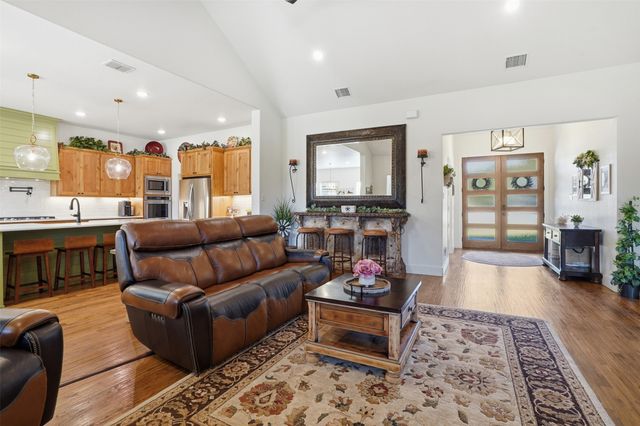 113 Revere Drive, Weatherford, TX 76088