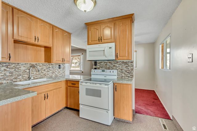 4945 S 4860 W, Kearns, UT 84118
