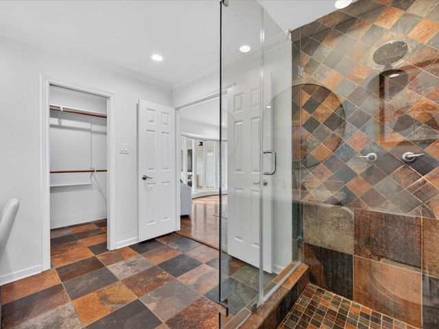 8015 Fairdale Lane, Houston, TX 77063