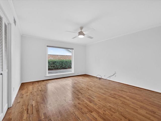 8015 Fairdale Lane, Houston, TX 77063