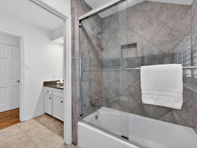 8015 Fairdale Lane, Houston, TX 77063