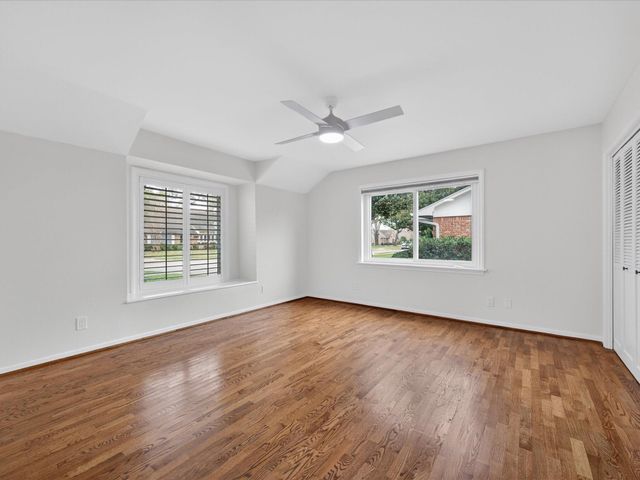 8015 Fairdale Lane, Houston, TX 77063