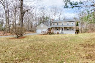 33 Dogwood Road N., Hubbardston, MA 01452