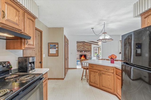 7400 Concerto Curve NE, Fridley, MN 55432
