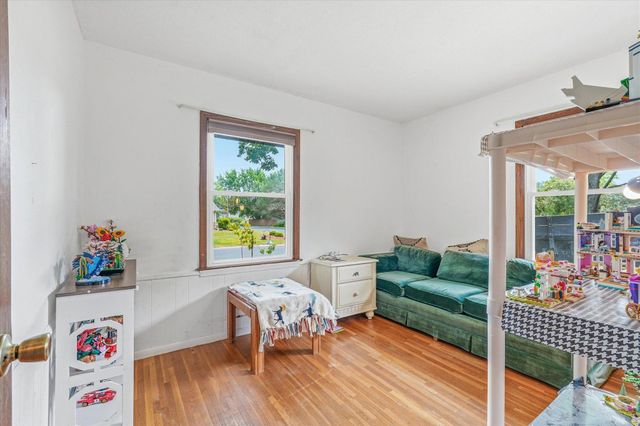 7400 Concerto Curve NE, Fridley, MN 55432