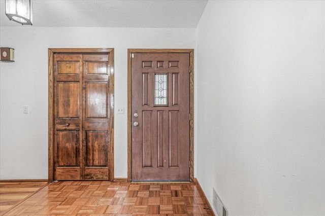 7400 Concerto Curve NE, Fridley, MN 55432
