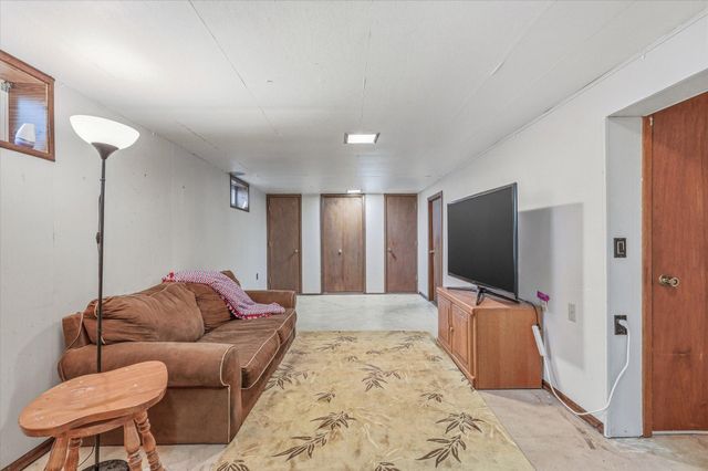 7400 Concerto Curve NE, Fridley, MN 55432