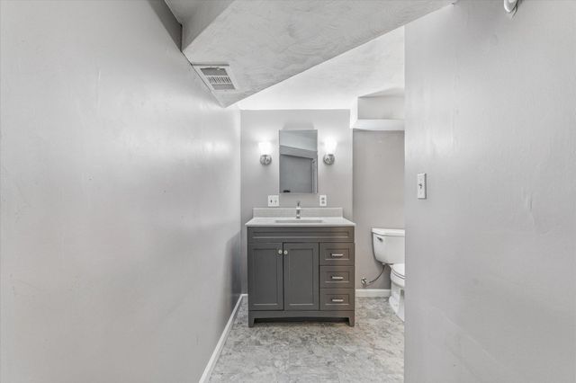 7400 Concerto Curve NE, Fridley, MN 55432
