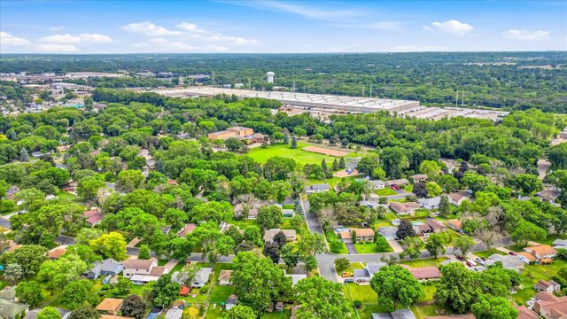 7400 Concerto Curve NE, Fridley, MN 55432