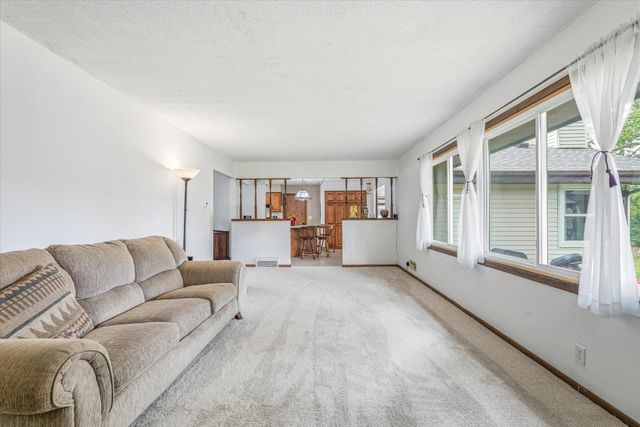 7400 Concerto Curve NE, Fridley, MN 55432