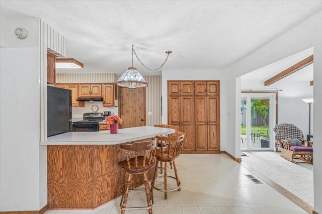 7400 Concerto Curve NE, Fridley, MN 55432