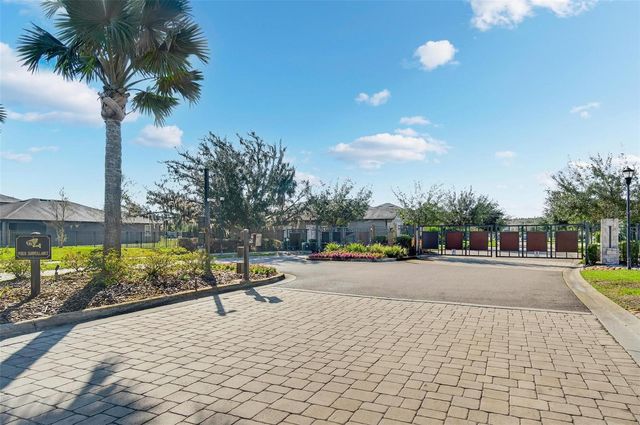 18744 BIRCHWOOD GROVES DRIVE, Lutz, FL 33558
