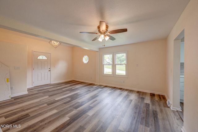 402 W 2nd Street, Perrysburg, OH 43551