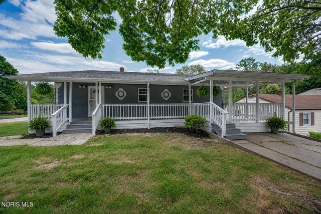 402 W 2nd Street, Perrysburg, OH 43551