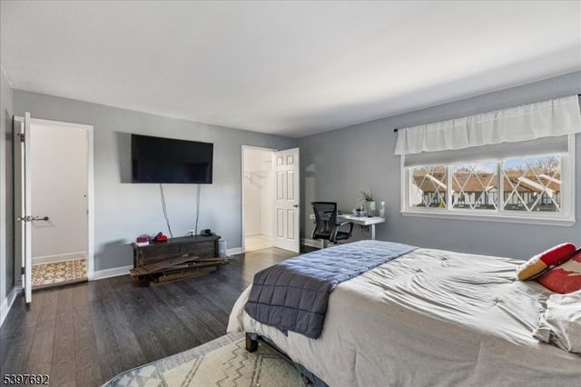 112 Wildflower Ln, Hillsborough Twp., NJ 08844