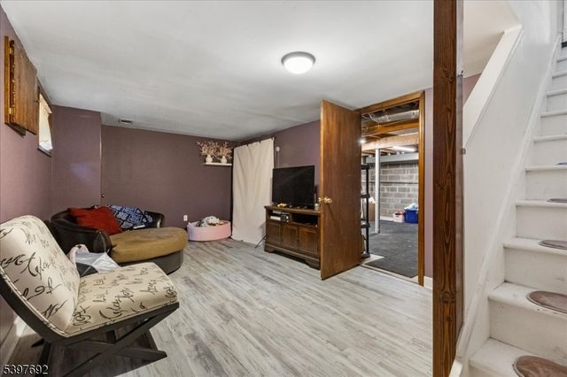 112 Wildflower Ln, Hillsborough Twp., NJ 08844