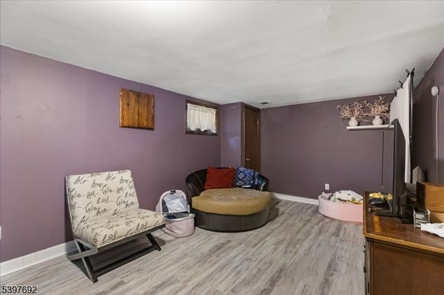 112 Wildflower Ln, Hillsborough Twp., NJ 08844