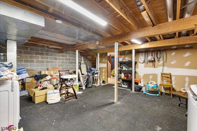 112 Wildflower Ln, Hillsborough Twp., NJ 08844