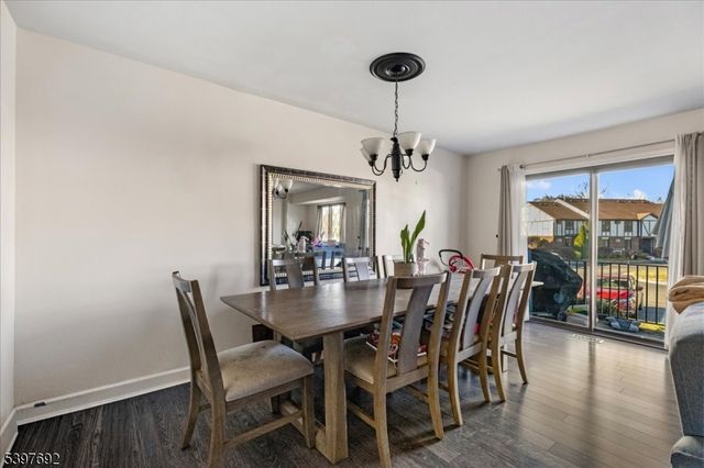 112 Wildflower Ln, Hillsborough Twp., NJ 08844