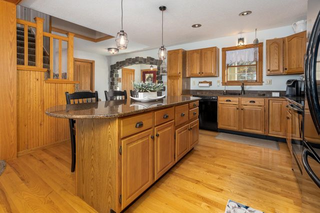 6322 Highland Scenic Road, Baxter, MN 56425