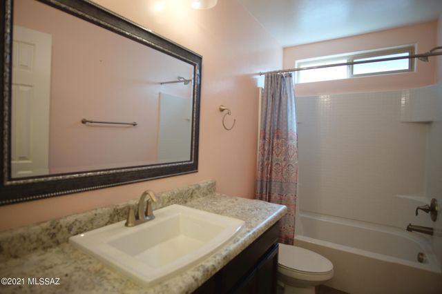 12389 E Calle Riobamba, Vail, AZ 85641