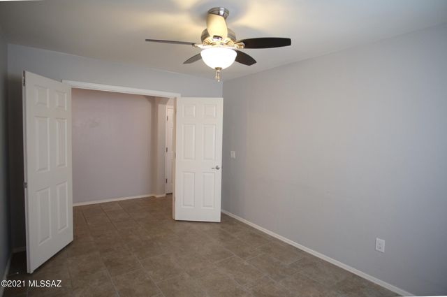 12389 E Calle Riobamba, Vail, AZ 85641