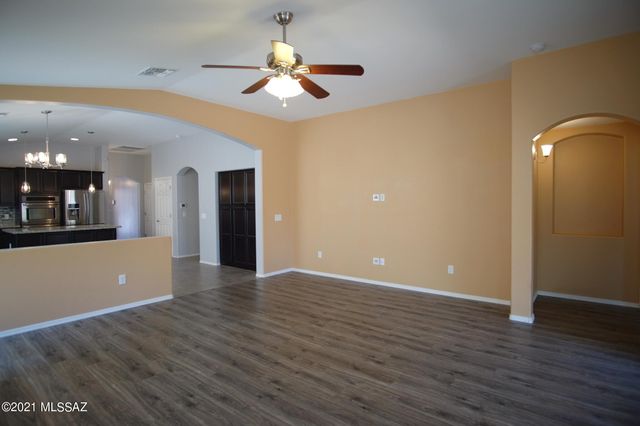 12389 E Calle Riobamba, Vail, AZ 85641