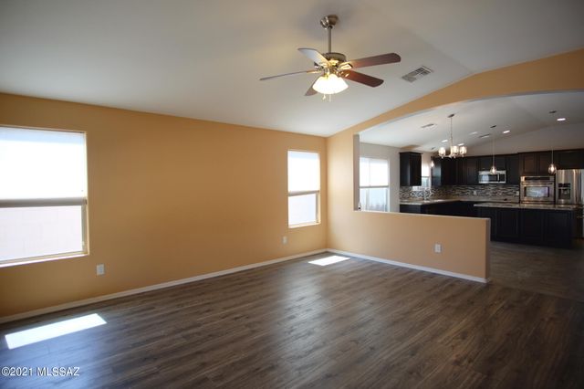 12389 E Calle Riobamba, Vail, AZ 85641