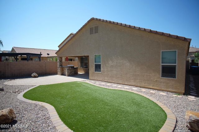 12389 E Calle Riobamba, Vail, AZ 85641