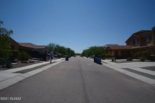 12389 E Calle Riobamba, Vail, AZ 85641