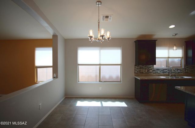 12389 E Calle Riobamba, Vail, AZ 85641