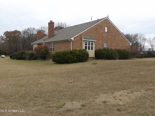 115 Valentine Road, Holly Springs, MS 38635