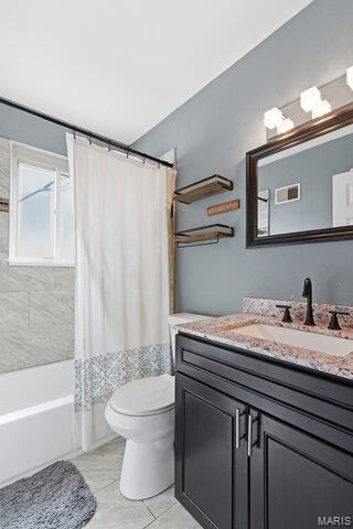 8628 Charlton Lane, St Louis, MO 63123