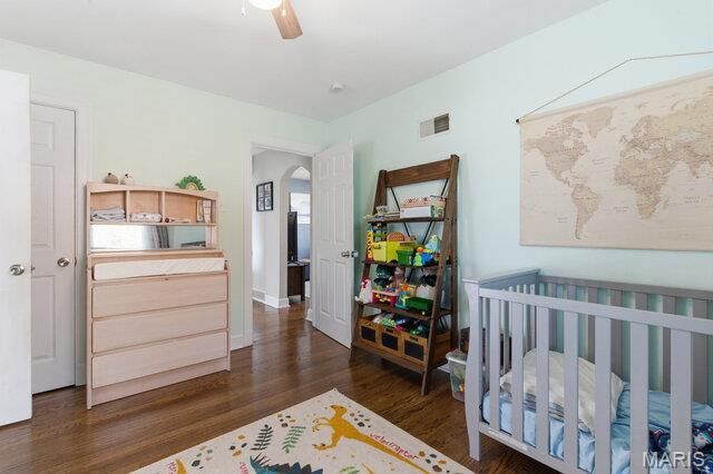 8628 Charlton Lane, St Louis, MO 63123