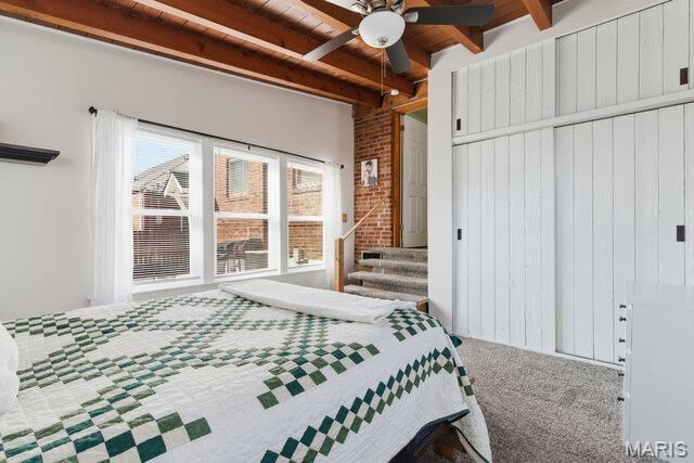 8628 Charlton Lane, St Louis, MO 63123