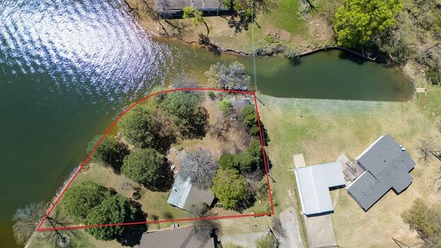 229 Esquire Estates Road, Mabank, TX 75156