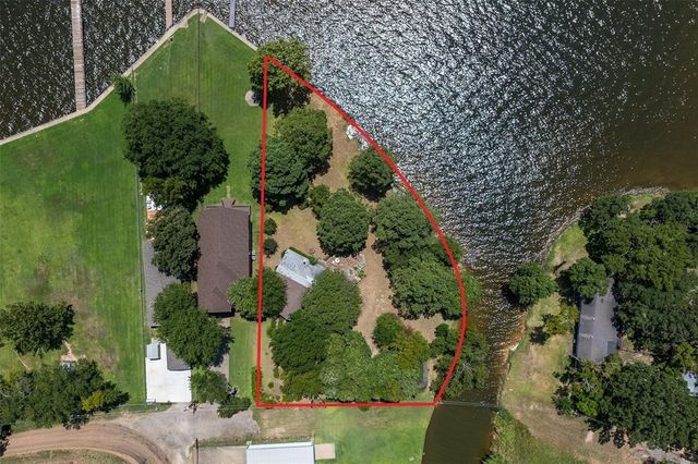 229 Esquire Estates Road, Mabank, TX 75156