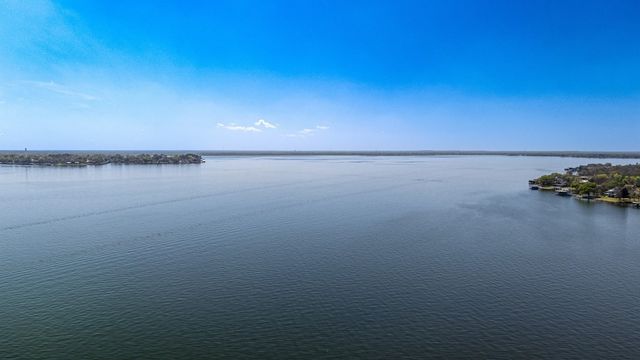 229 Esquire Estates Road, Mabank, TX 75156