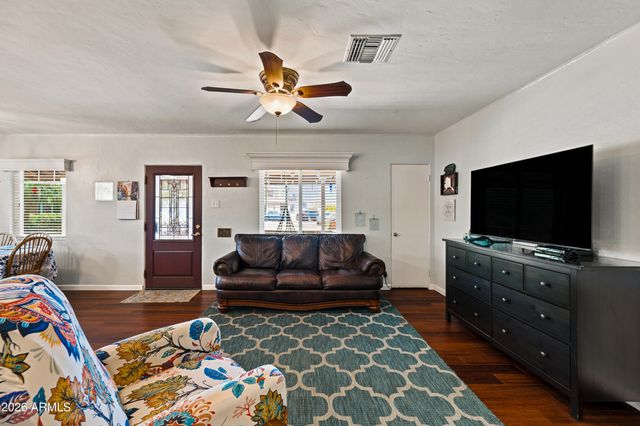 3026 N 15TH Place, Phoenix, AZ 85014