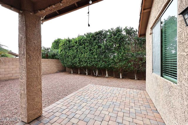 16945 W MANCHESTER Drive, Surprise, AZ 85374