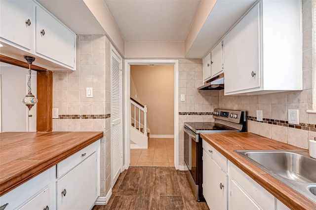 2232 S Piney Point Road 103, Houston, TX 77063