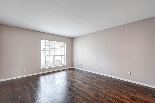 2232 S Piney Point Road 103, Houston, TX 77063