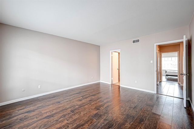 2232 S Piney Point Road 103, Houston, TX 77063