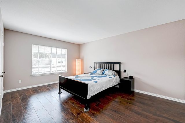 2232 S Piney Point Road 103, Houston, TX 77063