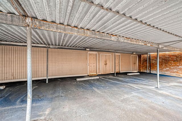 2232 S Piney Point Road 103, Houston, TX 77063