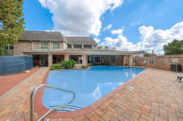 2232 S Piney Point Road 103, Houston, TX 77063